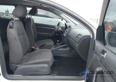 2007 Volkswagen Rabbit 2-Door из США, поврежденный, VIN WVWAR71K77W017646